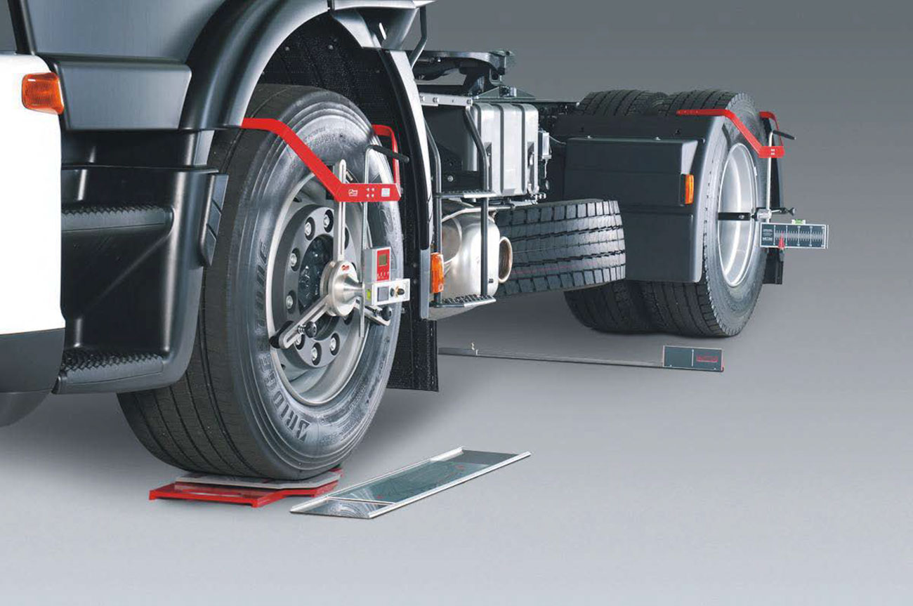 Wheel aligner for commercial vehicles HD-30 EasyTouch